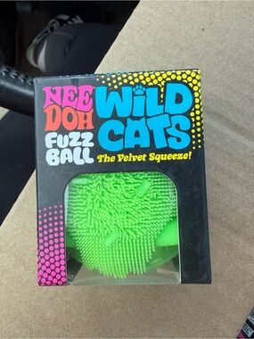 Wild Cats Fuzz Ball - Bright Green Cat Toy
